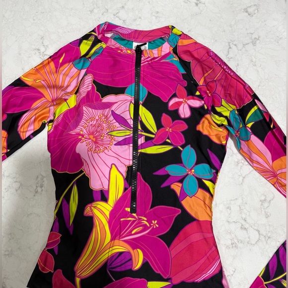 New! Trina Turk Solar Floral Long Sleeve Zip Up One‎ Piece Paddle Suit XS $182 - Picture 9 of 11